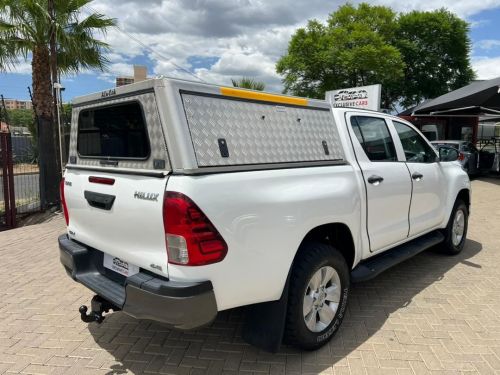 Toyota Hilux 2.4 SRX 4x4 A/T in Namibia