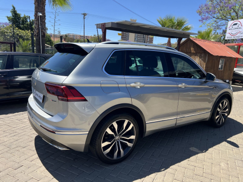 Volkswagen Tiguan 2.0TSI R-Line 4 Motion in Namibia