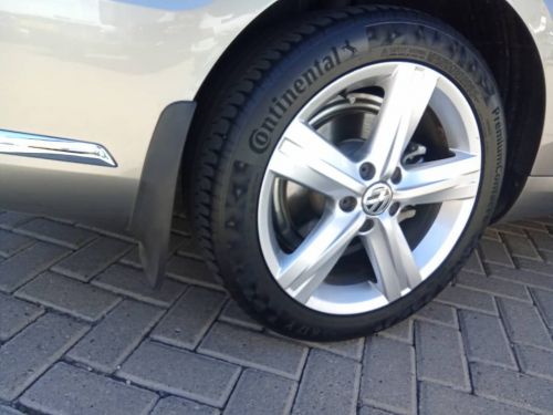 Volkswagen Passat 1.8 COMFORTLINE DSG in Namibia