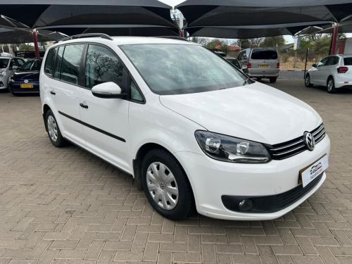 Pre-owned Volkswagen Touran 2.0TDI Trendline for sale in 