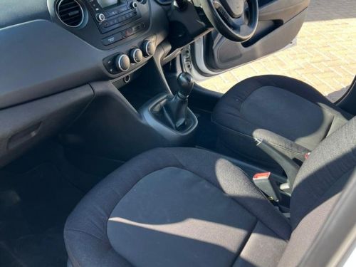 Hyundai Grand i10 1.0 Motion Manual in Namibia