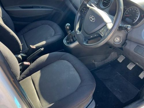 Hyundai Grand i10 1.0 Motion Manual in Namibia