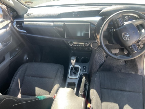 Toyota Hilux 2.8 GD-6 RB RAIDER A/T in Namibia