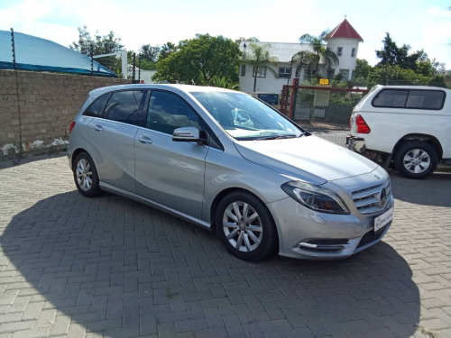 Mercedes-Benz B180 in Namibia