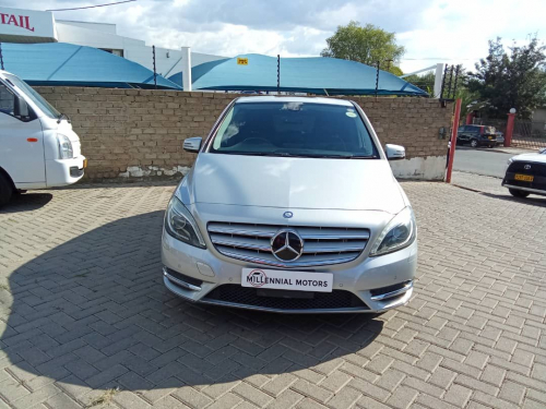 Mercedes-Benz B180 in Namibia