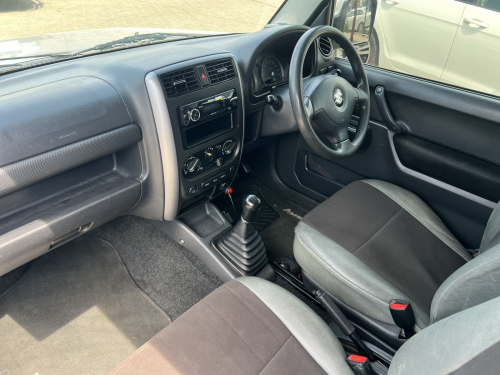 Suzuki Jimny 1.3 4x4 in Namibia