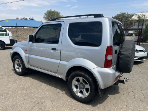 Suzuki Jimny 1.3 4x4 in Namibia