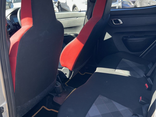Renault Kwid 1.0 DYNAMIQUE ZEN TECHNO in Namibia