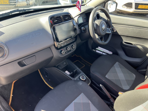 Renault Kwid 1.0 DYNAMIQUE ZEN TECHNO in Namibia