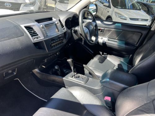 Toyota Hilux 3.0D4-D LEGEND 45 4X4 A/T in Namibia