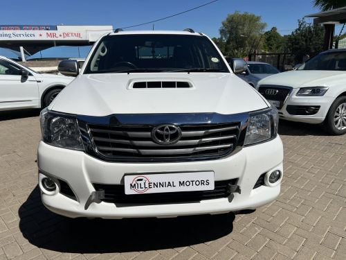 Toyota Hilux 3.0D4-D LEGEND 45 4X4 A/T in Namibia