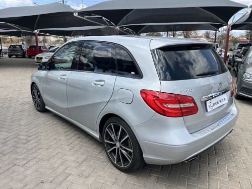 Mercedes-Benz B180 CDI in Namibia