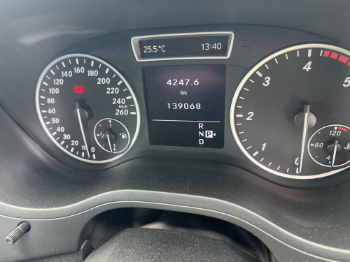 Mercedes-Benz B180 CDI in Namibia