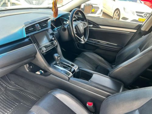Honda Civic 1.8 Elegance CVT in Namibia