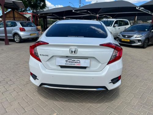 Honda Civic 1.8 Elegance CVT in Namibia
