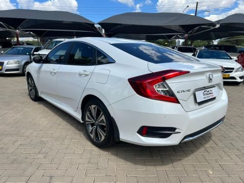 Honda Civic 1.8 Elegance CVT in Namibia