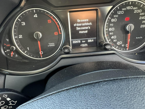 Audi Q5 2.0 TDI S QUATTRO S TRONIC in Namibia
