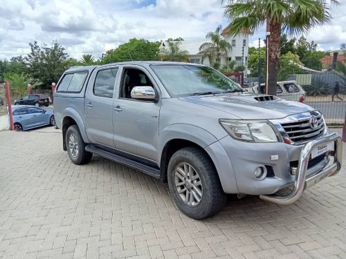 Pre-owned Toyota Hilux 3.0D-4D Legend 45 for sale in 
