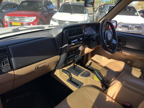 Jeep Cherokee Sport 4.0 A/T in Namibia