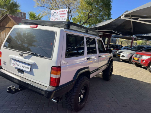 Jeep Cherokee Sport 4.0 A/T in Namibia