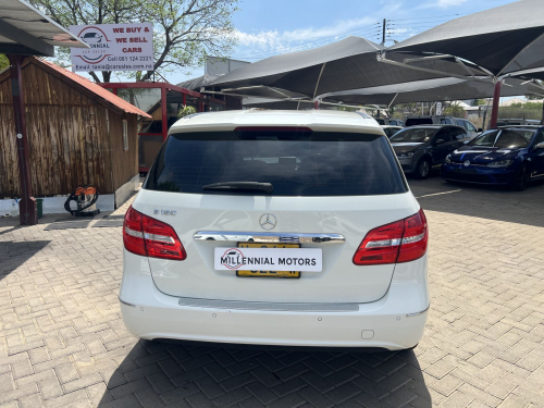 Mercedes-Benz B180 in Namibia