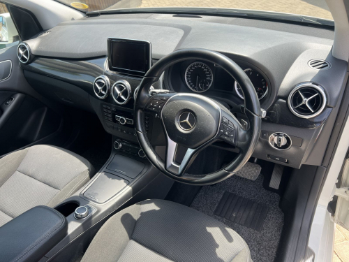 Mercedes-Benz B180 in Namibia