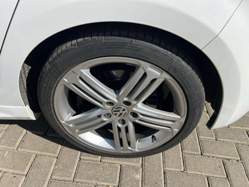 Volkswagen Golf VII 2.0 TSI R in Namibia