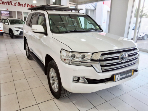 Toyota Land Cruiser 200 LC200 4.5 V8 VX Diesel in Namibia