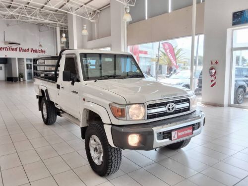 Pre-owned Toyota Land Cruiser SC 4.0 V6 Manual for sale in 