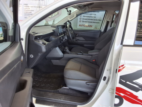 Toyota Hilux Double Cab 2.8GD-6 4X4 SRX AT in Namibia