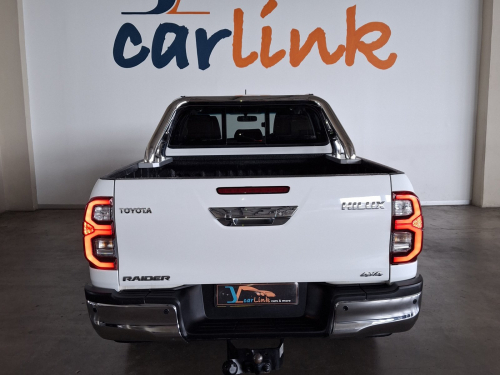 Toyota Hilux 2.8 GD6 Raider 4x4 A/T in Namibia
