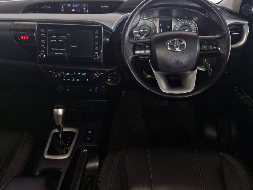 Toyota Hilux 2.8 GD6 Raider 4x4 A/T in Namibia