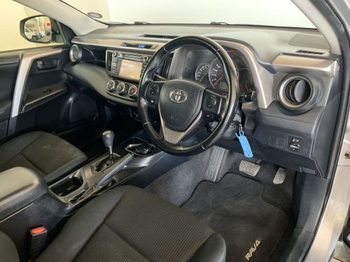 Toyota Rav4 2.0 GX CVT in Namibia