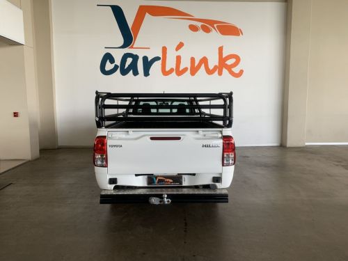 Toyota Hilux 2.0VVTI A/C in Namibia