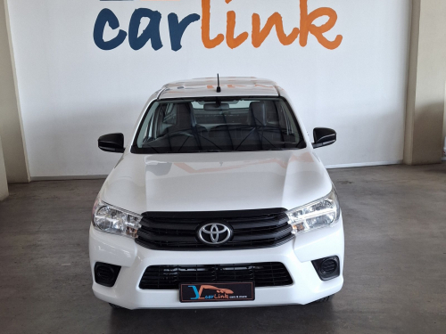 Toyota Hilux 2.4 GD S A/C S/C 4x2 in Namibia