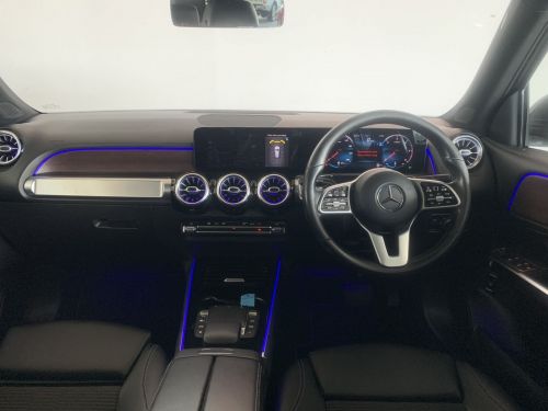 Mercedes-Benz GLB 220D 4Matic in Namibia
