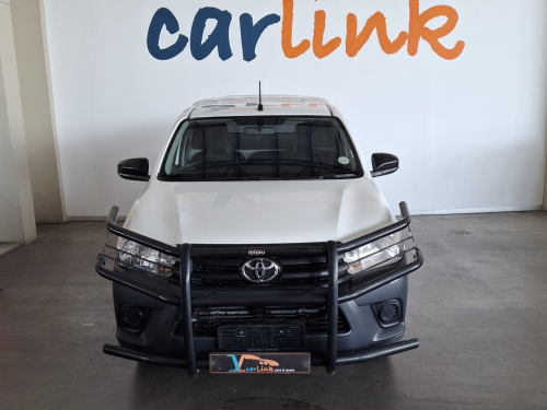 Toyota Hilux 2.0 vvti A/C S/C 4x2 in Namibia