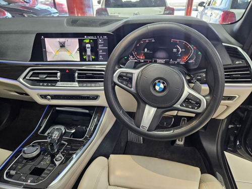 BMW X5 XDrive 30D M-Sport (G05) in Namibia