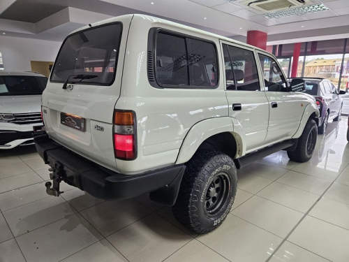 Toyota Landcruiser 4.5 Gx in Namibia