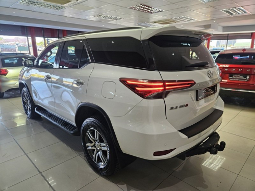 Toyota Fortuner 2.4gd-6 4x4 A/t in Namibia