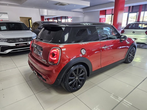 Mini Cooper S in Namibia