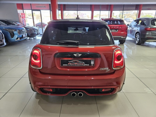 Mini Cooper S in Namibia