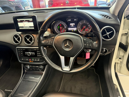 Mercedes-Benz Gla-class Gla 220 Cdi A/t 4matic in Namibia