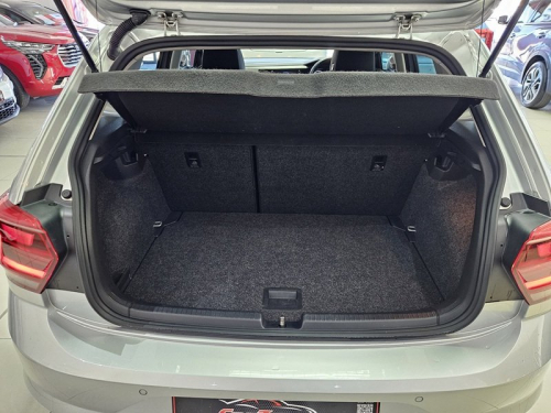 Volkswagen Polo 1.0 Tsi Comfortline in Namibia