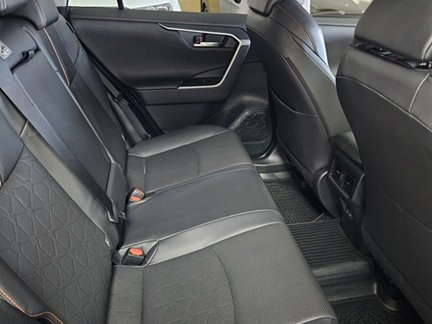 Toyota Rav4 2.5 Gx-r Hybrid Cvt E-four in Namibia
