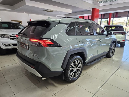 Toyota Rav4 2.5 Gx-r Hybrid Cvt E-four in Namibia