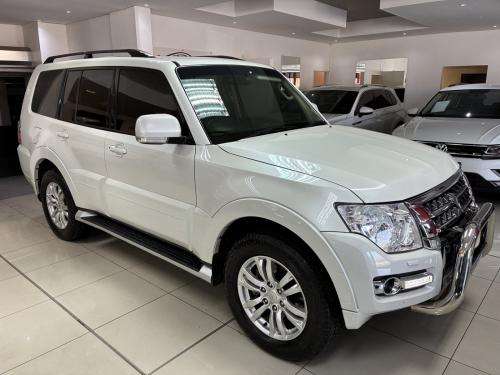 Mitsubishi Pajero 3.2 Di - Dc Gls A/t in Namibia
