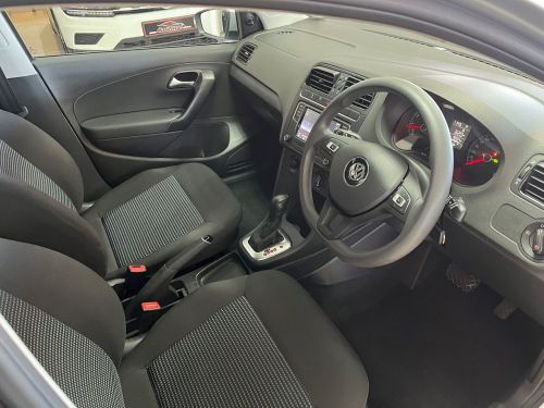 Volkswagen Polo Vivo 1.6 Comfortline Tip (5dr) in Namibia