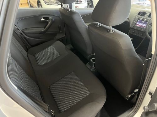 Volkswagen Polo Vivo 1.6 Comfortline Tip (5dr) in Namibia