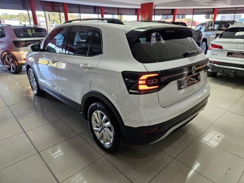 Volkswagen T-cross 1.0 Tsi Comfortline Dsg in Namibia